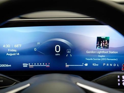 Used 2025 Buick Enclave Preferred FWD image 4