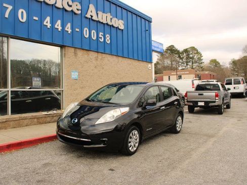 Used 2015 Nissan Leaf S image 4