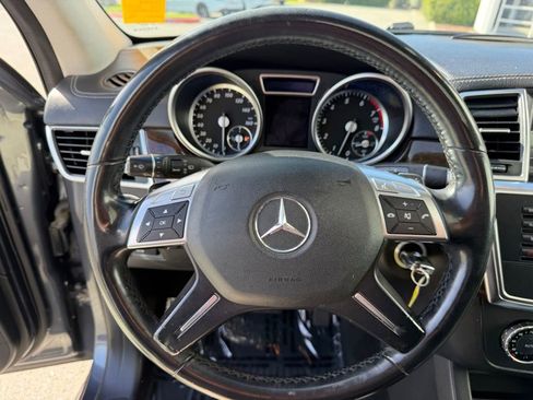 Used 2014 Mercedes-Benz GL 450 4MATIC image 22
