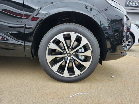 New 2026 Audi Q3 quattro 2.0T AWD/4WD image 16