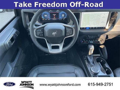 New 2025 Ford Bronco Outer Banks w/ Sasquatch Package image 13