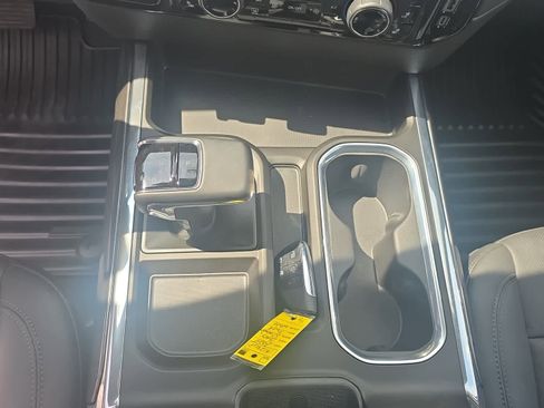 Used 2024 Chevrolet Silverado 1500 LTZ w/ LTZ Convenience Package II image 18