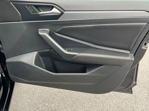 Used 2024 Volkswagen Jetta SE image 16