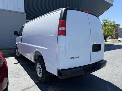 New 2026 Chevrolet Express 2500 w/ Driver Convenience Package RWD image 5