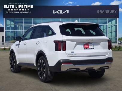 Used 2025 Kia Sorento EX