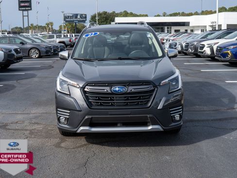 Used 2022 Subaru Forester Touring w/ Popular Package #2 image 8