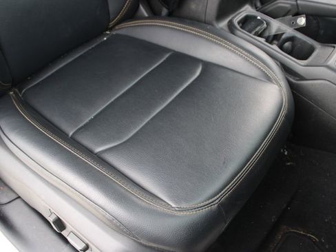 Used 2024 Jeep Wrangler Unlimited Sahara w/ Safety Group image 12