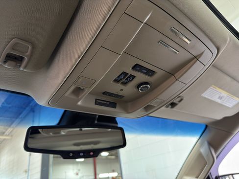 Used 2018 GMC Yukon Denali AWD/4WD image 39
