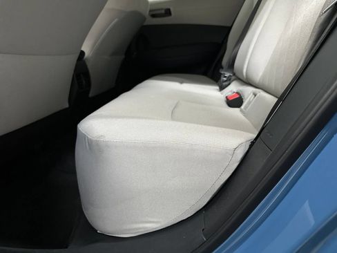 Used 2026 Toyota Corolla Cross LE FWD image 49