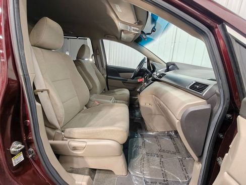 Used 2012 Honda Odyssey EX image 27
