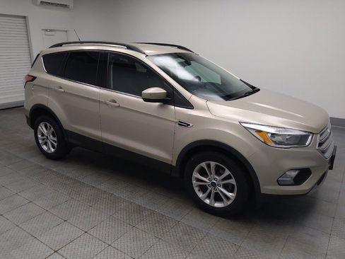 Used 2018 Ford Escape SE FWD image 11