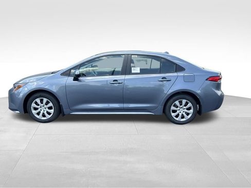 New 2026 Toyota Corolla LE FWD image 2