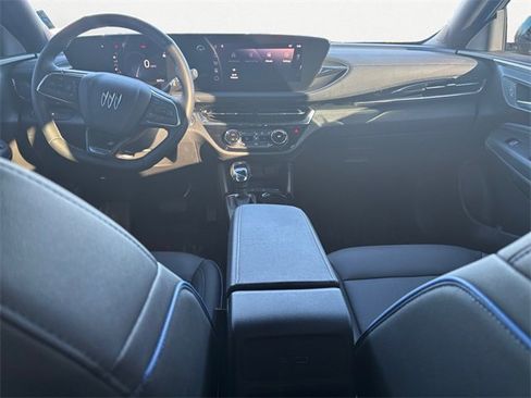 Used 2025 Buick Envista Sport Touring w/ Convenience I Package image 10