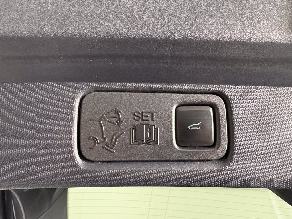 Certified 2021 Ford Mustang Mach-E Select w/ Comfort/Technology Package AWD/4WD image 32