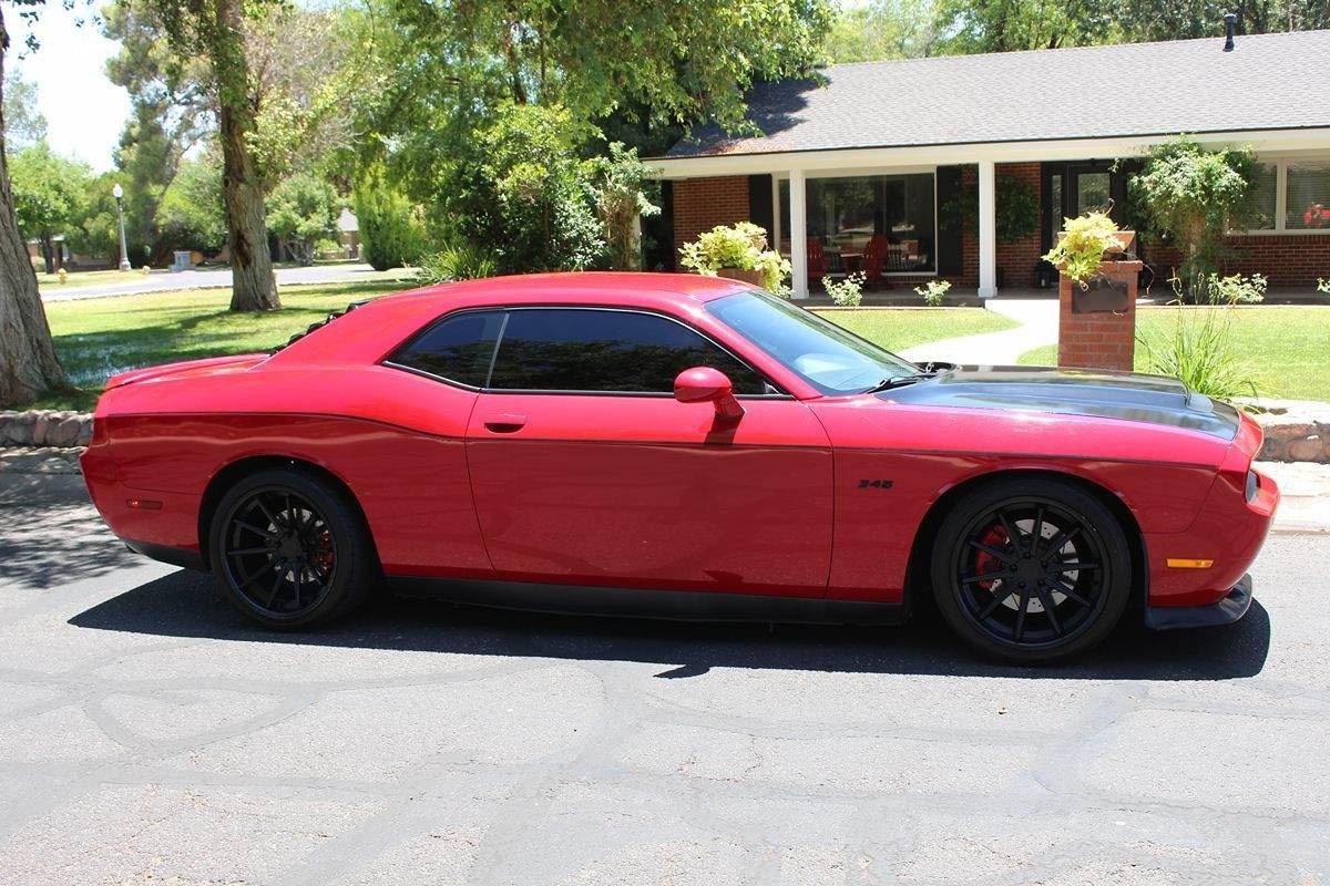 Used 2013 Dodge Challenger R/T w/ Sound Group II RWD image 3