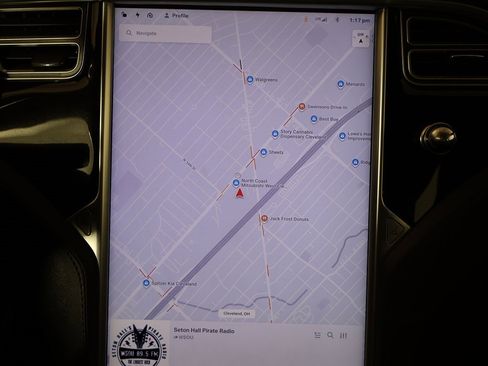 Used 2015 Tesla Model S 85D image 44