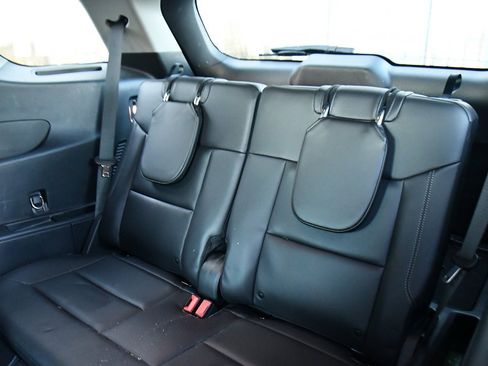 Used 2022 Ford Explorer XLT w/ Equipment Group 202A image 21