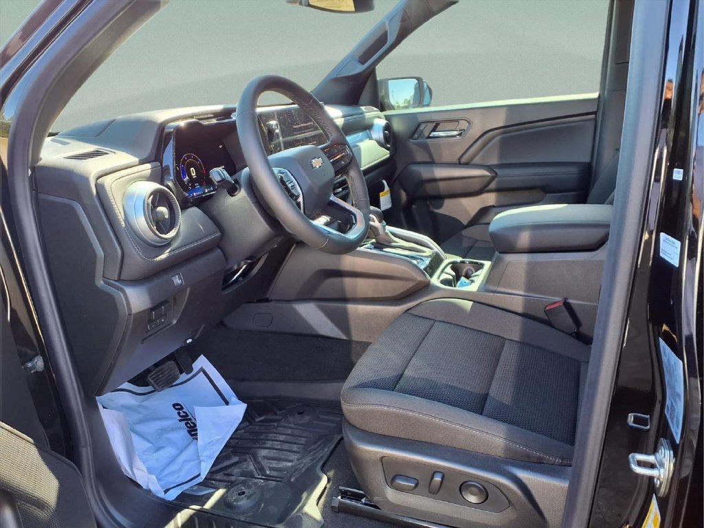 New 2026 Chevrolet Colorado LT w/ Advanced Trailering Package AWD/4WD image 18
