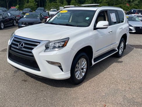 Used 2019 Lexus GX 460 Premium w/ Premium Package AWD/4WD image 2