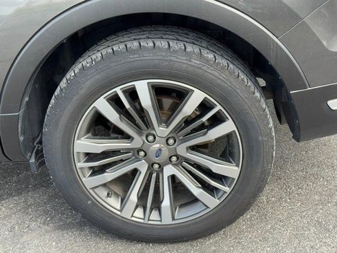 Used 2018 Ford Explorer Platinum image 7