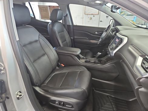 Used 2018 GMC Acadia SLT image 9