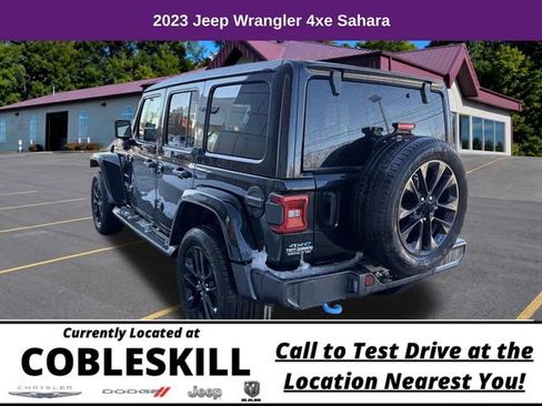 Used 2023 Jeep Wrangler Unlimited Sahara AWD/4WD image 8