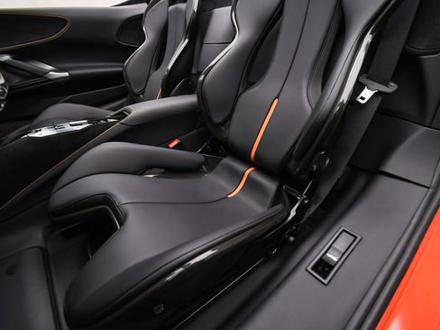 Used 2025 Ferrari SF90 Spider image 57