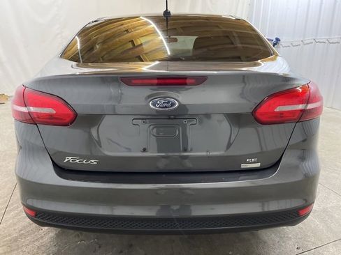Used 2017 Ford Focus SE image 7
