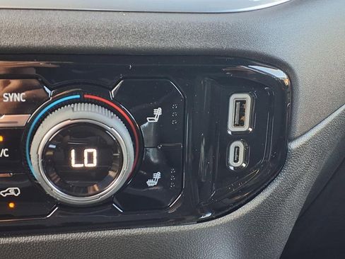 Used 2025 Chevrolet Silverado 2500 LT w/ Texas Edition image 6