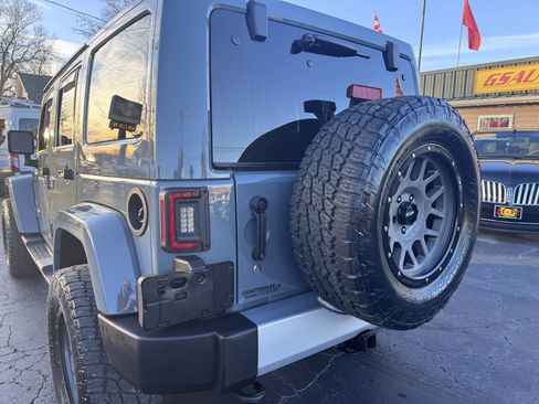 Used 2015 Jeep Wrangler Unlimited Sahara image 16