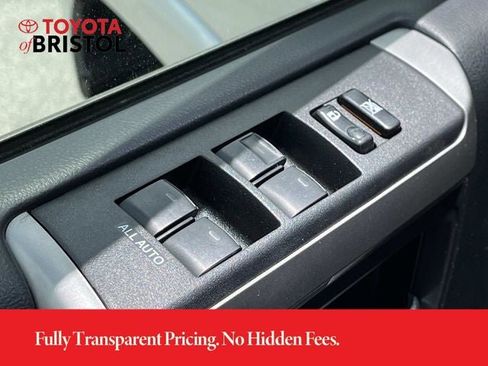 Used 2015 Toyota 4Runner SR5 Premium AWD/4WD image 27