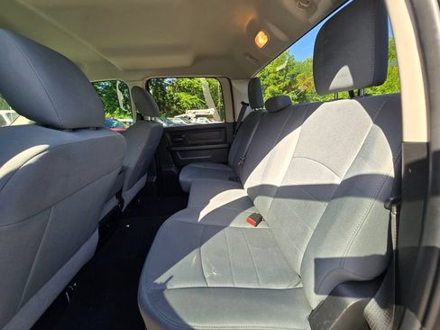 Used 2018 RAM 1500 Express w/ Black Ram 1500 Express Group AWD/4WD image 15