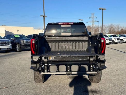 New 2026 GMC Sierra 2500 Denali w/ Denali Reserve Package AWD/4WD image 39