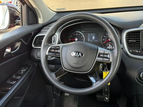 Used 2019 Kia Sorento L FWD image 14