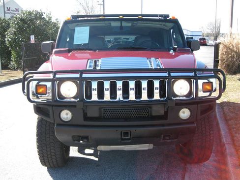 Used 2005 HUMMER H2 w/ Preferred Equipment Group image 2