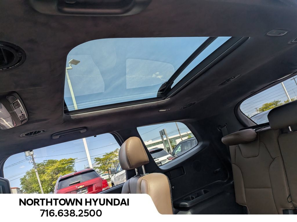 Used 2022 Kia Telluride SX w/ SX Prestige Package AWD/4WD image 36