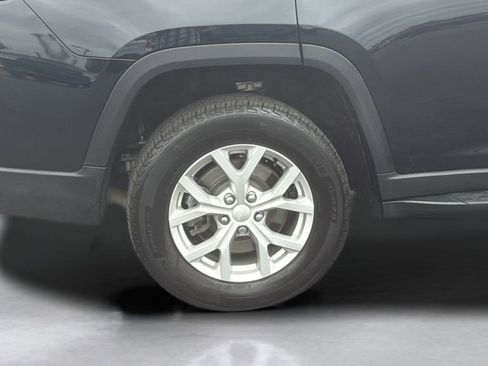 Used 2023 Jeep Grand Cherokee L Limited image 24