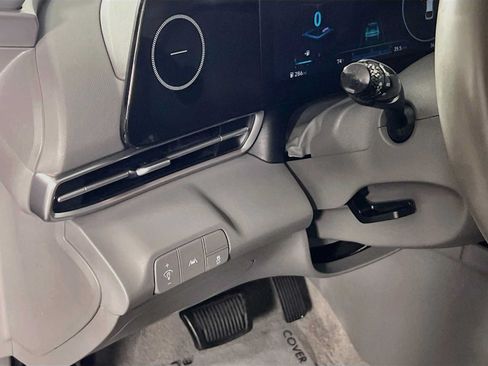 Certified 2023 Hyundai Elantra SEL w/ Convenience Package FWD image 10