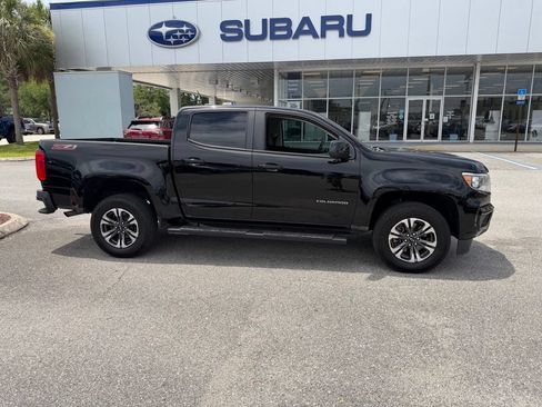 Used 2021 Chevrolet Colorado Z71 w/ Safety Package RWD image 2