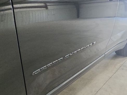 Used 2021 Jeep Grand Cherokee L Limited image 10