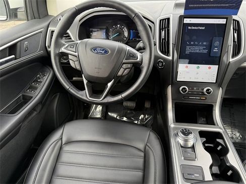 Certified 2022 Ford Edge SEL w/ Convenience Package image 8
