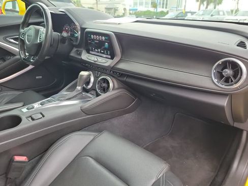 Used 2016 Chevrolet Camaro LT RWD image 25