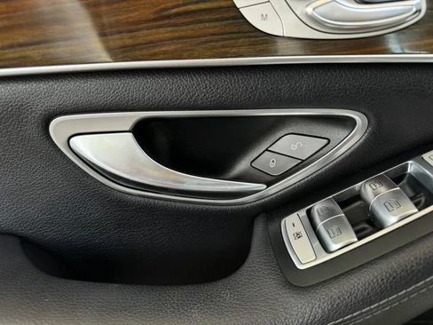 Used 2016 Mercedes-Benz C 300 Sedan image 42
