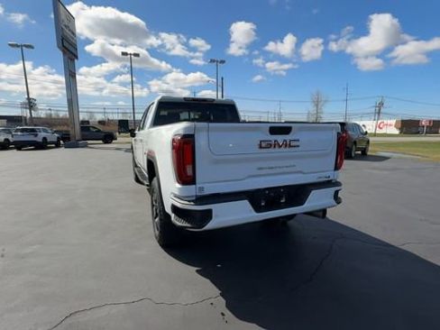 Used 2022 GMC Sierra 3500 AT4 w/ AT4 Preferred Package AWD/4WD image 7