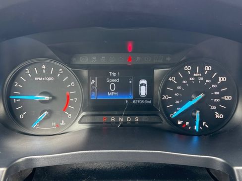 Used 2019 Ford Explorer XLT AWD/4WD image 24