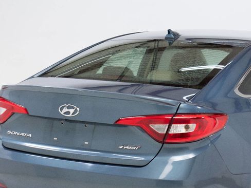 Used 2016 Hyundai Sonata SE image 14