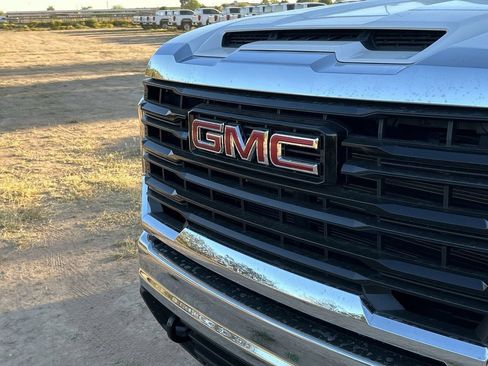 New 2026 GMC Sierra 2500 Pro w/ Convenience Package AWD/4WD image 30