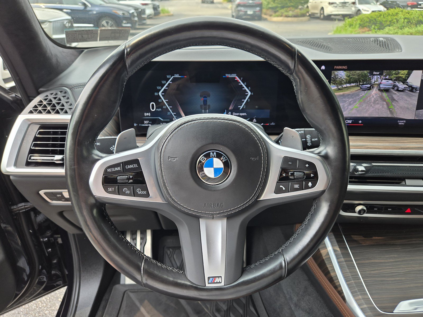 Used 2023 BMW X7 xDrive40i w/ M Sport Package AWD/4WD image 18