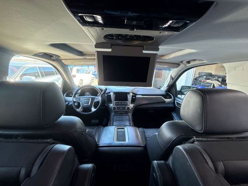 Used 2016 GMC Yukon Denali w/ Open Road Package image 10