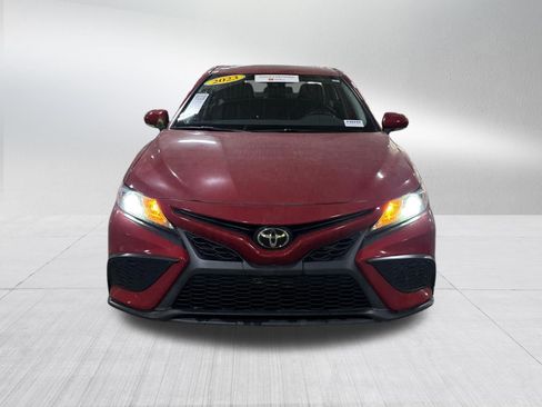 Used 2023 Toyota Camry SE AWD/4WD image 2